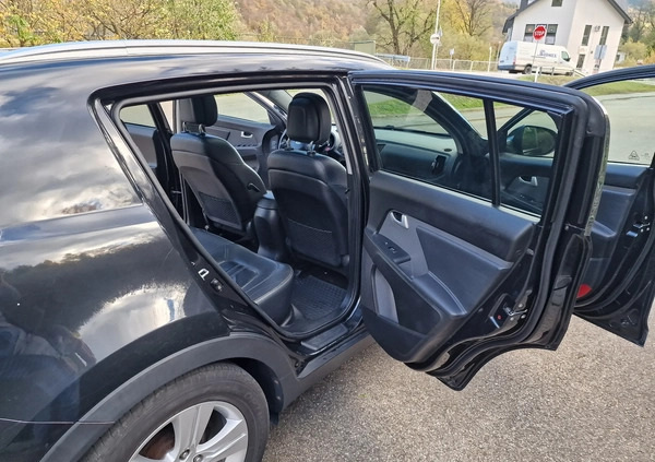 Kia Sportage cena 45000 przebieg: 187000, rok produkcji 2011 z Oświęcim małe 781